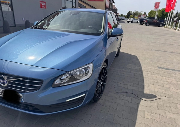 Volvo V60 cena 52900 przebieg: 194402, rok produkcji 2016 z Ciechanów małe 704
